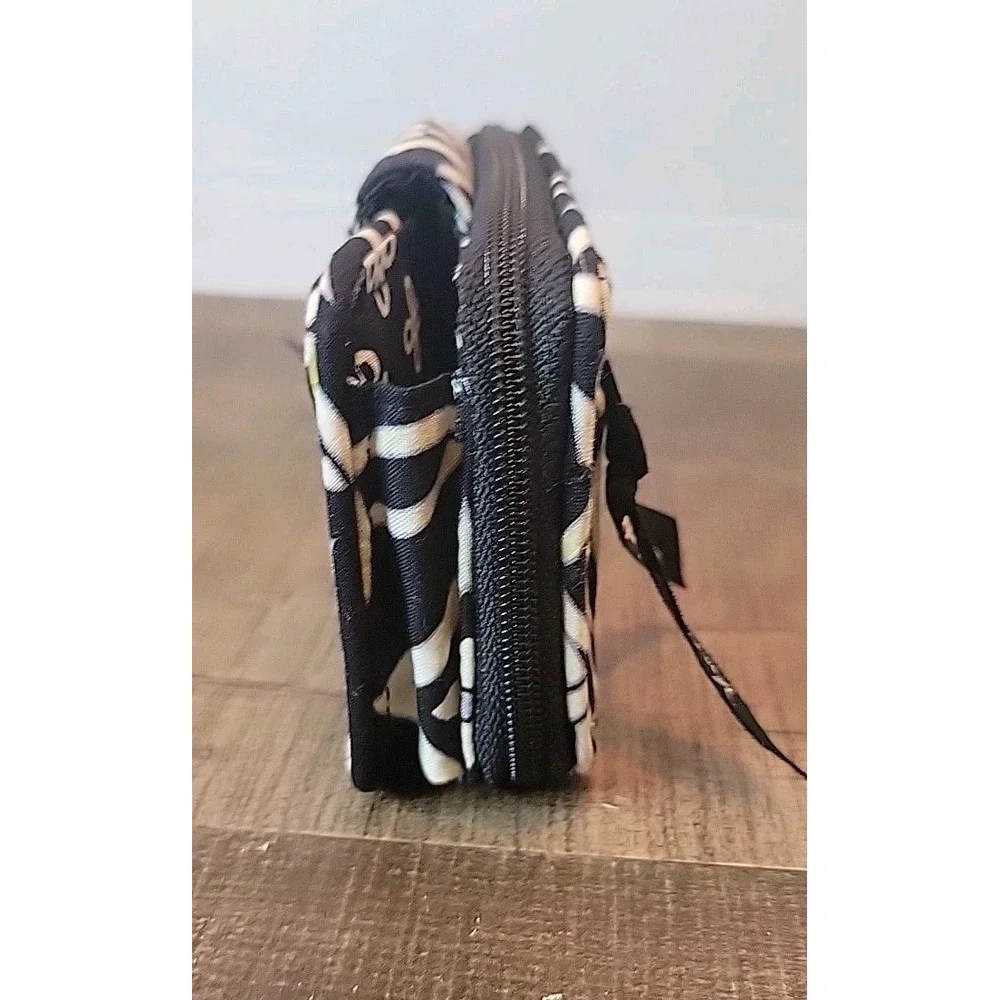 Vera Bradley Zip Around Wallet Clutch‎ Small Purse Concerto Pattern No Strap